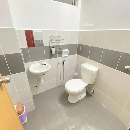 Homestay Kuala Terengganu Affan01 Dekat Pantai Batu Buruk Exterior photo