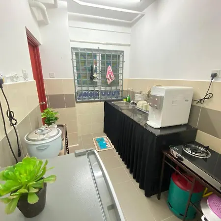 Homestay Kuala Terengganu Affan01 Dekat Pantai Batu Buruk Exterior photo